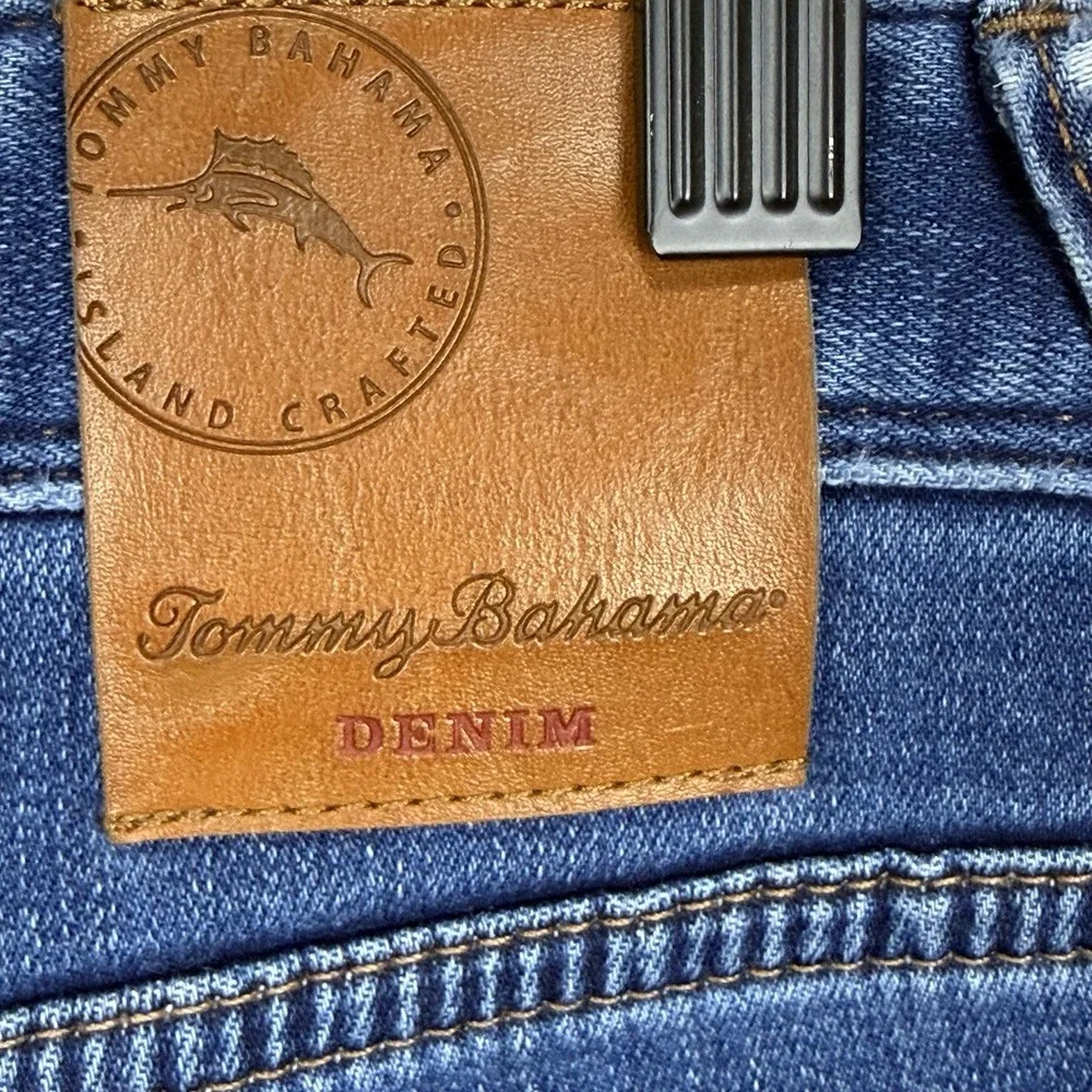 Tommy Bahama Jeans Mens 32 Blue Boracay Straight Leg Medium Wash Stretch Denim